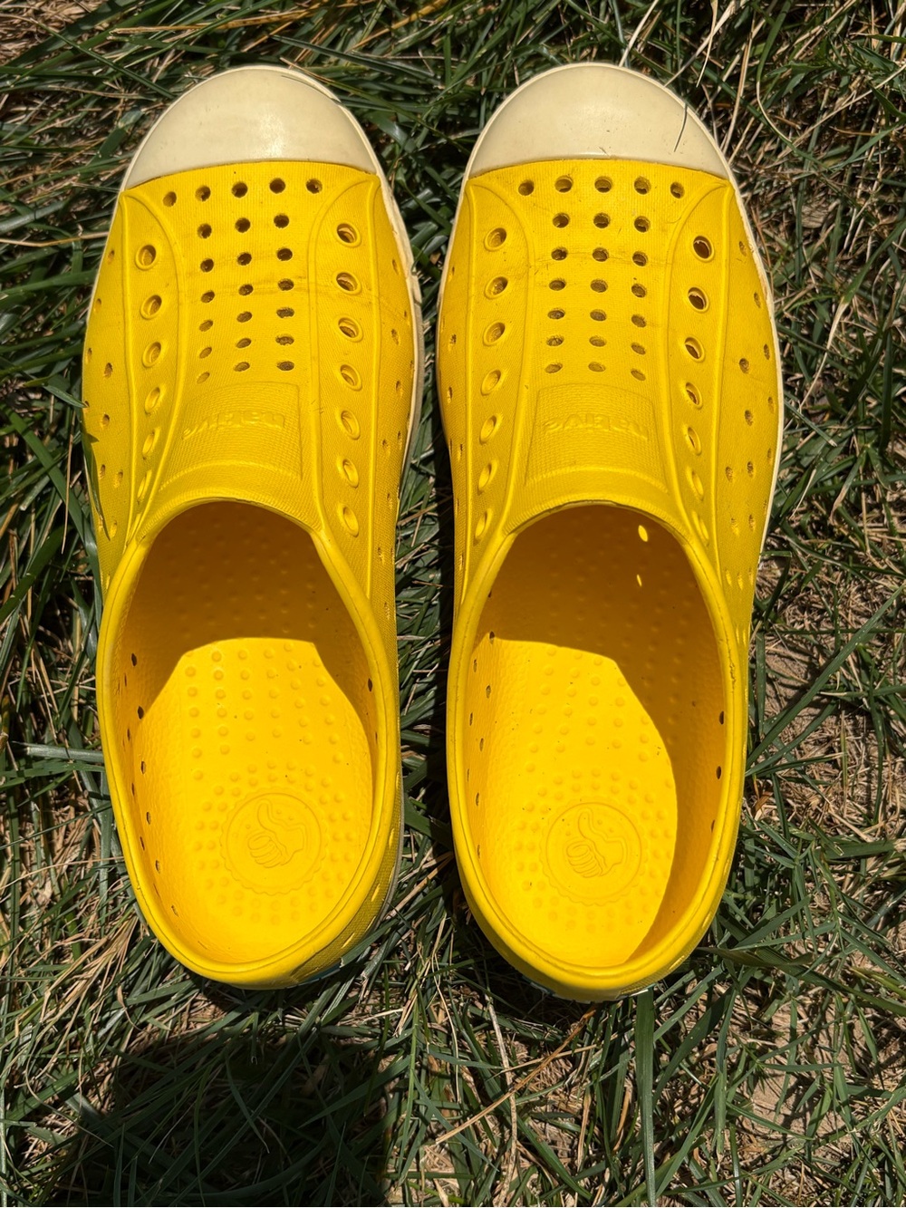 Kids Native Yellow Slip-On Water Shoes - Size J3